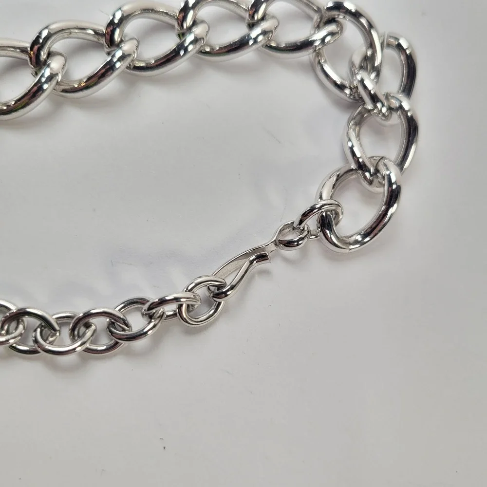Vintage Monet Silver Tone Chunky Curb Chain Necklace‎ Oval Faux Pearl Statement
